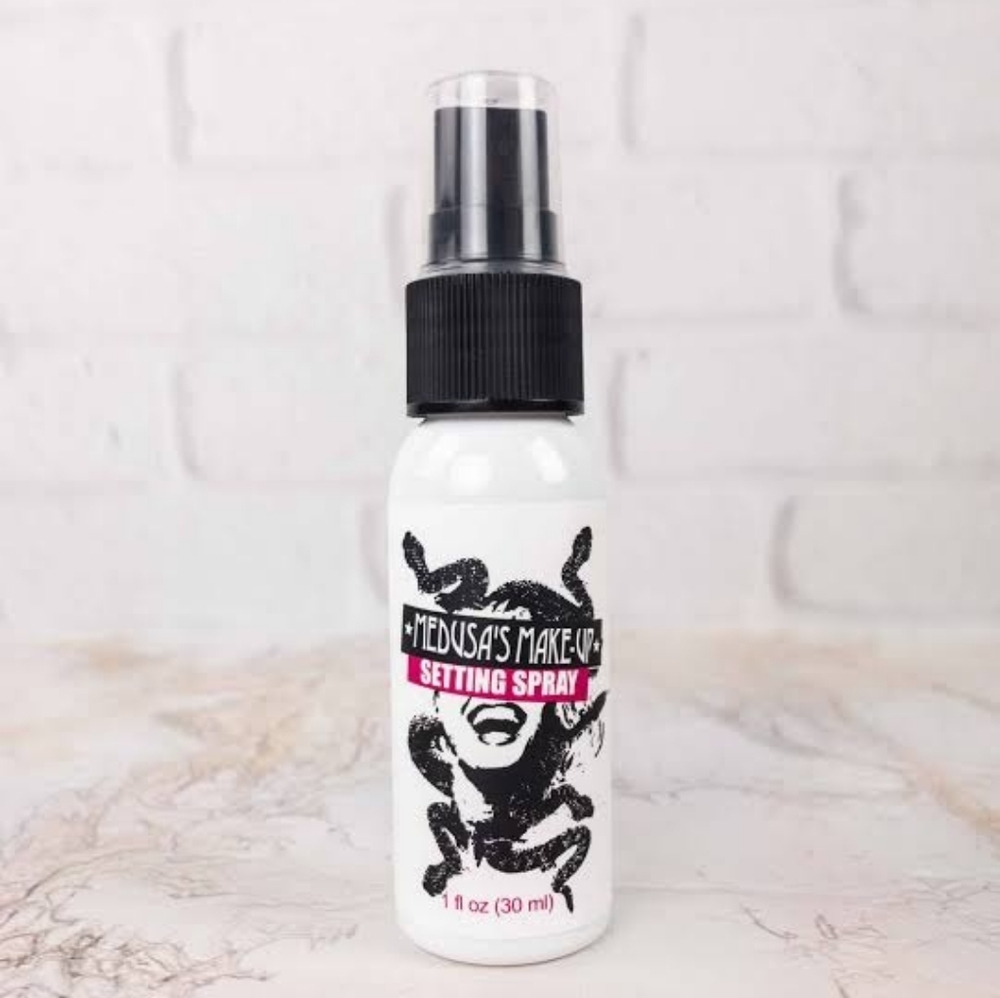 🧚‍♀️Medusa Makeup Setting Spray NWT